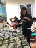 Hoạt động trải nghiệm vớt bánh chưng