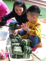 Hoạt động trải nghiệm gói bánh chưng